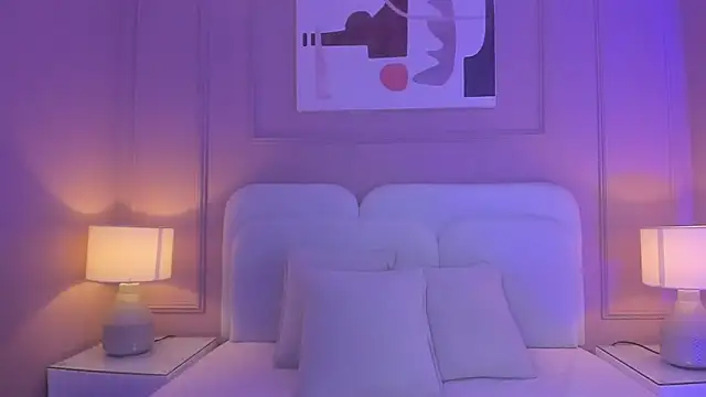 Snapshot of aria_greco chatting on December 16, 2:27 am aria greco online show from December 16, 2:27 am