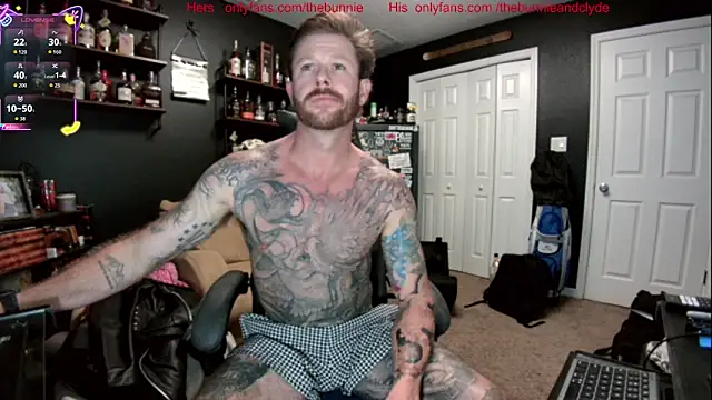 chillinthemosttt online show from September 19, 1:40 am