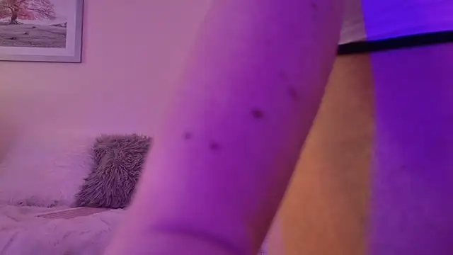 KatBigBum online show from March 8, 1:57 pm