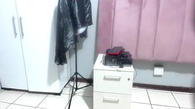 Snapshot of Mochabae chatting on September 29, 3:44 am Mochabae online show from September 29, 3:44 am