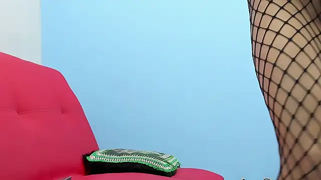 Snapshot of Latin_Mature975 chatting on November 29, 8:06 am Latin Mature975 online show from November 29, 8:06 am