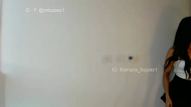 Snapshot of mariana_lopez1 chatting on January 12, 10:43 pm mariana lopez1 online show from January 12, 10:43 pm