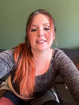 Snapshot of Blaze_Baby chatting on October 21, 3:13 pm Blaze Baby online show from October 21, 3:13 pm