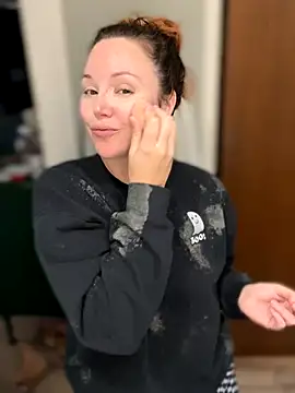 Snapshot of Blaze_Baby chatting on October 31, 3:46 pm Blaze Baby online show from October 31, 3:46 pm