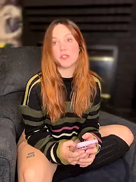 Snapshot of Blaze_Baby chatting on November 4, 2:27 pm Blaze Baby online show from November 4, 2:27 pm