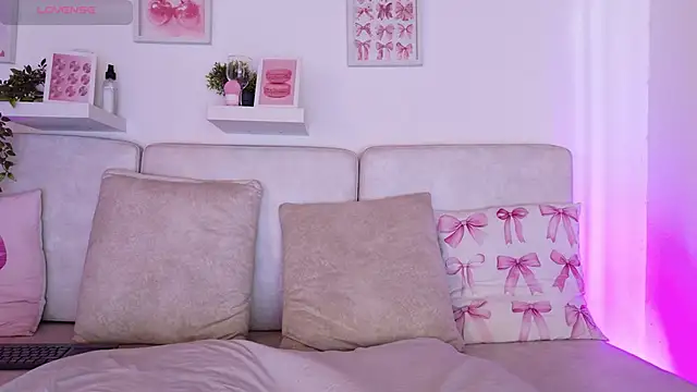 Malka Burning online show from February 15, 6:04 pm