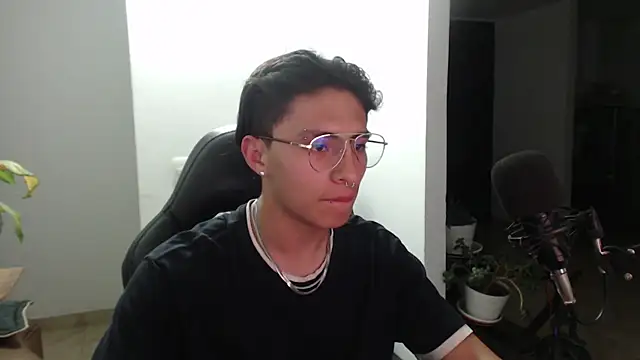 jay dimarco2 online show from December 17, 4:40 am