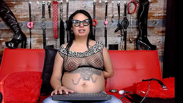 slave Rubi online show from December 28, 1:28 pm