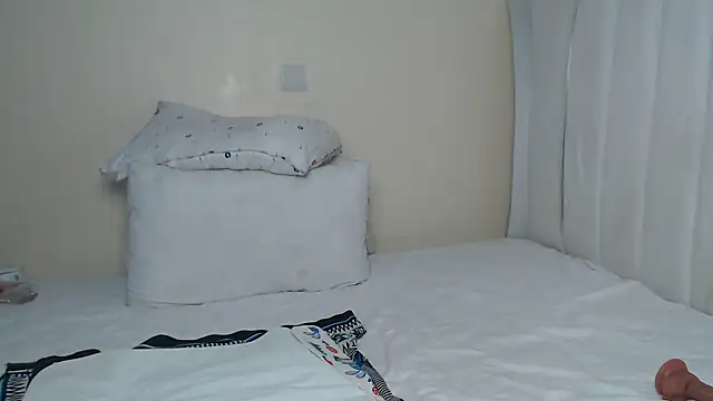 sweet essin online show from March 14, 4:18 am