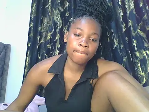 Snapshot of _Becky002 chatting on October 11, 10:47 am Becky002 online show from October 11, 10:47 am