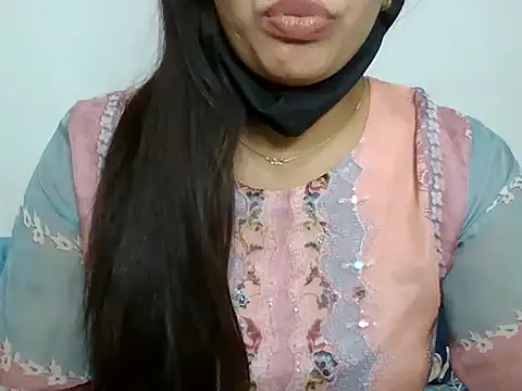 sparkling queen online show from December 11, 4:20 pm