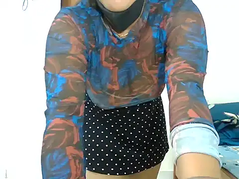 sparkling queen online show from March 8, 2:23 am