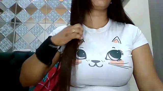 Snapshot of sparkling_queen chatting on November 12, 4:24 am sparkling queen online show from November 12, 4:24 am