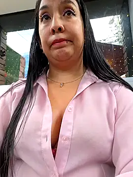 Snapshot of Bella_keny chatting on April 25, 7:00 pm Bella keny online show from April 25, 7:00 pm
