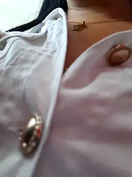 Snapshot of Bella_keny chatting on May 12, 5:54 pm Bella keny online show from May 12, 5:54 pm