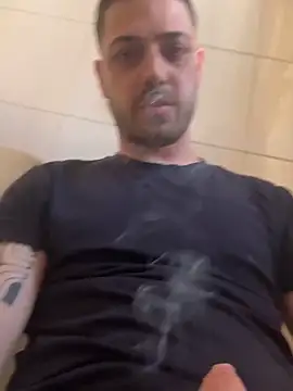 Snapshot of iltoscano95 chatting on April 18, 12:42 pm iltoscano95 online show from April 18, 12:42 pm