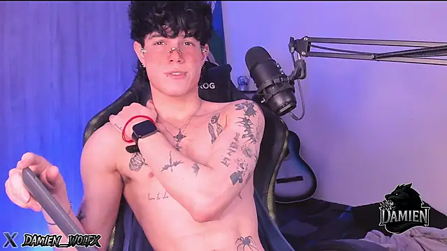 Snapshot of cinnamon_boyxxx chatting on September 26, 5:11 am cinnamon boyxxx online show from September 26, 5:11 am