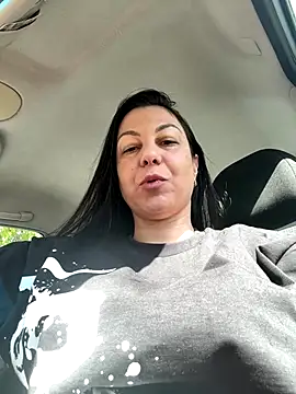 Snapshot of SexxyMeriem chatting on September 23, 10:40 am SexxyMeriem online show from September 23, 10:40 am