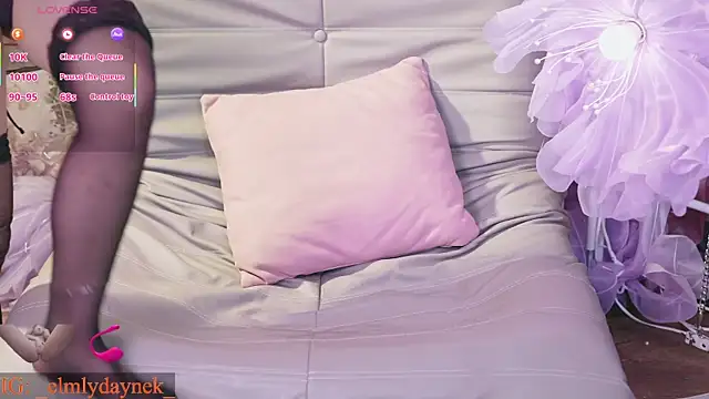 Snapshot of Anytoly chatting on September 16, 10:16 am Anytoly online show from September 16, 10:16 am