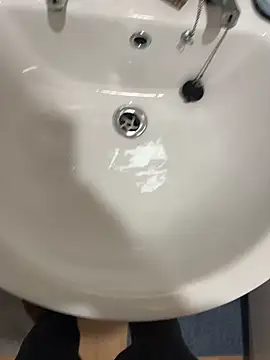 Snapshot of Feettlover69 chatting on February 28, 11:06 pm Feettlover69 online show from February 28, 11:06 pm