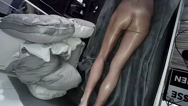 only1po online show from December 1, 10:21 pm