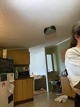 Snapshot of velvetta_ chatting on December 29, 3:35 pm velvetta online show from December 29, 3:35 pm