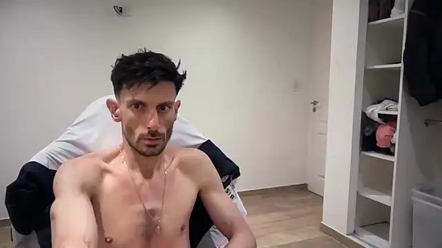 nicolaaaaas online show from November 12, 6:58 am