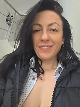 lovewildguy1 online show from April 10, 7:13 am