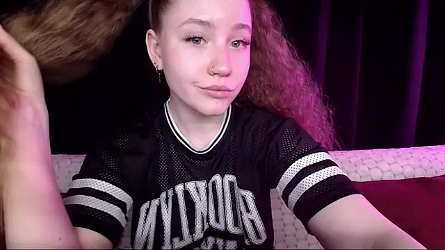 SindiWatsoon online show from February 26, 1:08 pm