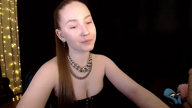 SindiWatsoon online show from February 14, 3:42 pm