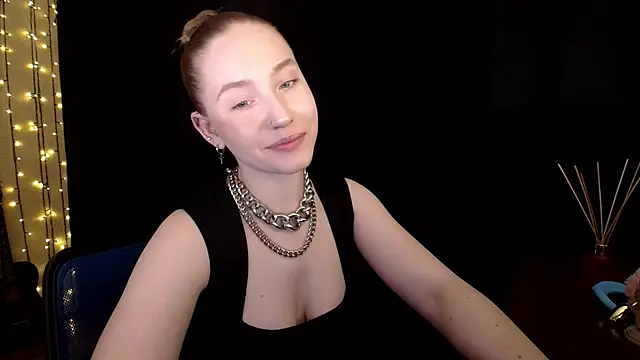 SindiWatsoon online show from March 28, 7:24 pm