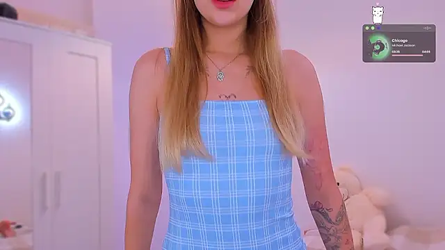 Kamila icee online show from December 6, 9:57 pm