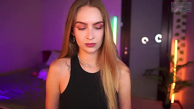 Kamila icee online show from September 25, 7:06 pm