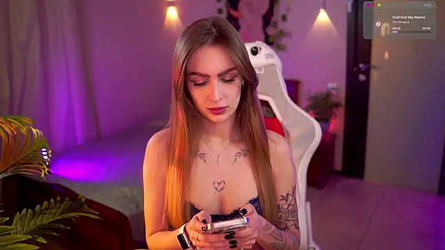 Kamila icee online show from March 1, 9:06 pm