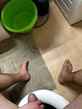 onbifeet online show from April 6, 9:16 pm