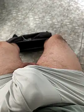 onbifeet online show from April 9, 2:33 pm