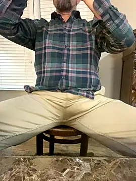 Realybigdill online show from December 18, 4:18 am