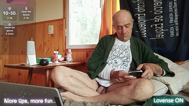 papifacu online show from October 29, 1:02 pm