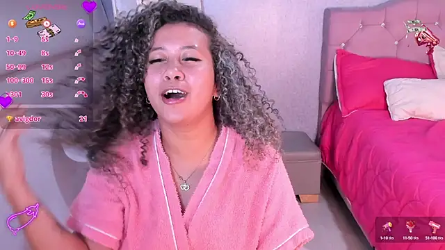 Snapshot of Kenia_tompson01 chatting on January 28, 12:36 am Kenia tompson01 online show from January 28, 12:36 am