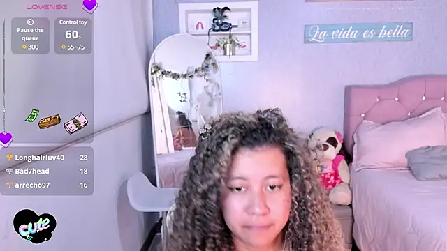 Snapshot of Kenia_tompson01 chatting on March 19, 12:04 am Kenia tompson01 online show from March 19, 12:04 am