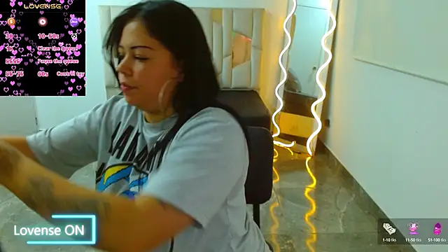 martinna tay online show from February 8, 4:36 am