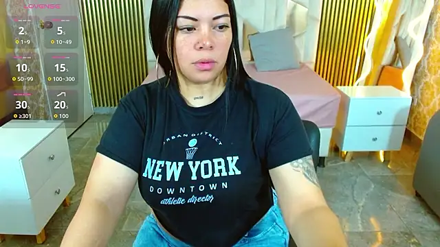 martinna tay online show from February 8, 3:10 am