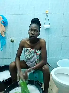 LOVELY-2BERRY online show from February 22, 5:40 am