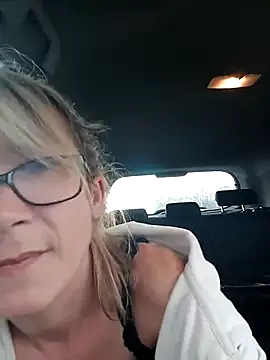 Timide girl2 online show from March 11, 4:18 pm