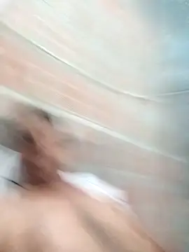 Snapshot of Janle_19c chatting on January 24, 3:32 am Janle 19c online show from January 24, 3:32 am