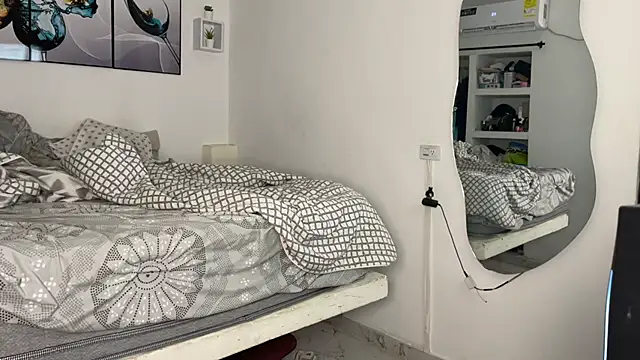 wendy alejo1712 online show from October 28, 10:56 pm