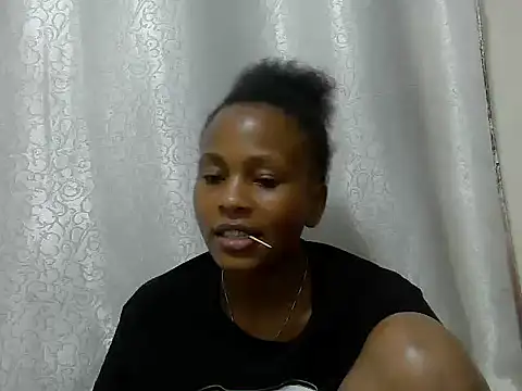 Snapshot of tinabestdoll chatting on October 10, 11:15 pm tinabestdoll online show from October 10, 11:15 pm