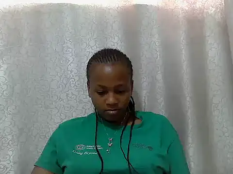 Snapshot of tinabestdoll chatting on October 21, 11:11 am tinabestdoll online show from October 21, 11:11 am