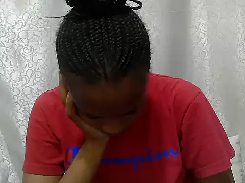 Snapshot of tinabestdoll chatting on November 26, 5:58 pm tinabestdoll online show from November 26, 5:58 pm