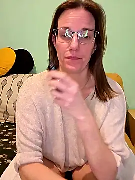 SpiceLea online show from January 9, 4:10 pm